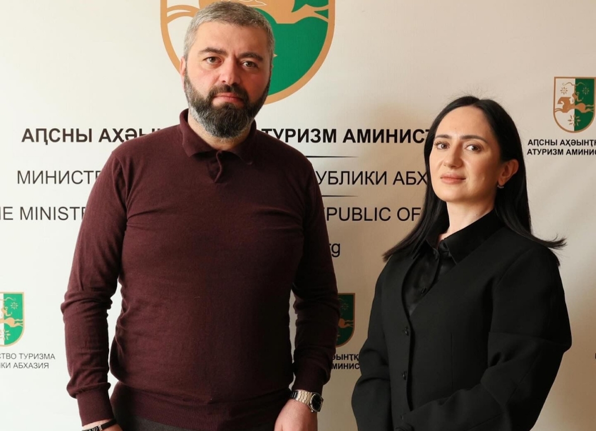 Министр туризма и и детский омбудсмен обсудили вопросы безопасности туризма  и поддержки детей
