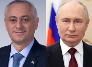 Владимир Путин поздравил Бадру Гунба с днем рождения