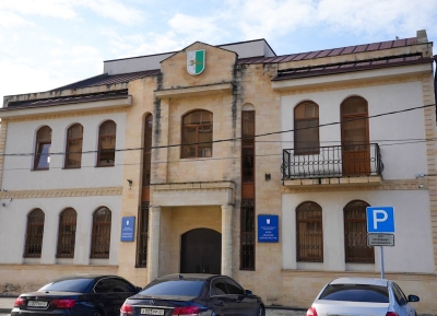 Урыстәыла атәылауаҩ, аполиттехнолог Иван Рева иганахьала административтә зинеилагаразы аматериалқәа аӡбарҭахь идәықәҵоуп.