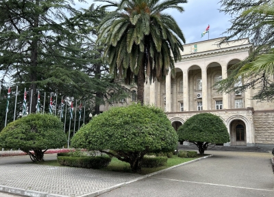 Бадра Гунба подписал указы о присвоении почетных званий