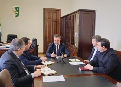 Владимир Делба провел совещание с вице-премьерами